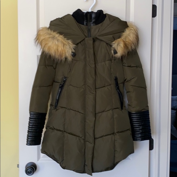 Ellabee International Jackets & Blazers - Puffer jacket